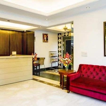 Clarks Inn Nehru Place Neu-Delhi Exterior foto